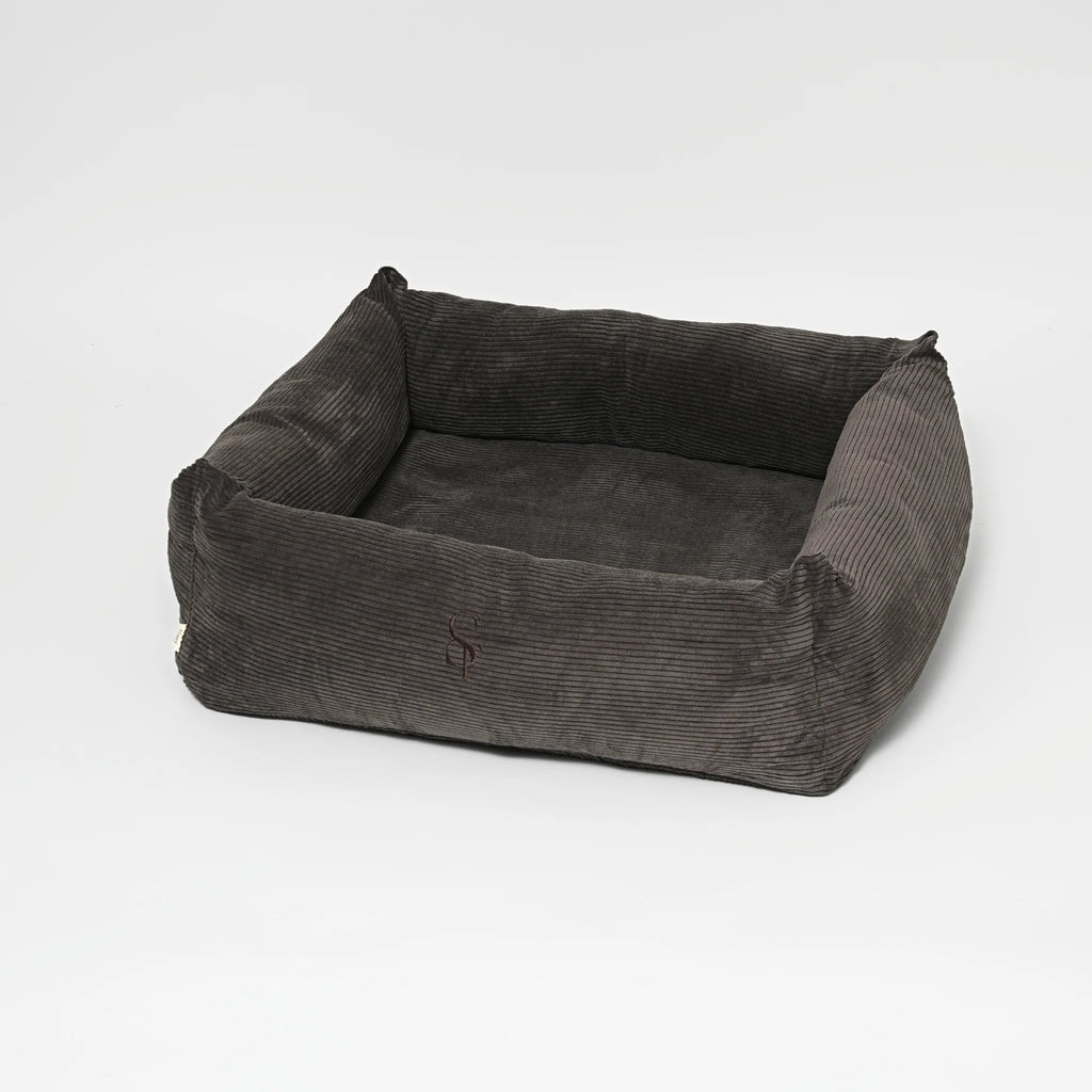 Vera Dog Bed | Dark Oak Corduroy