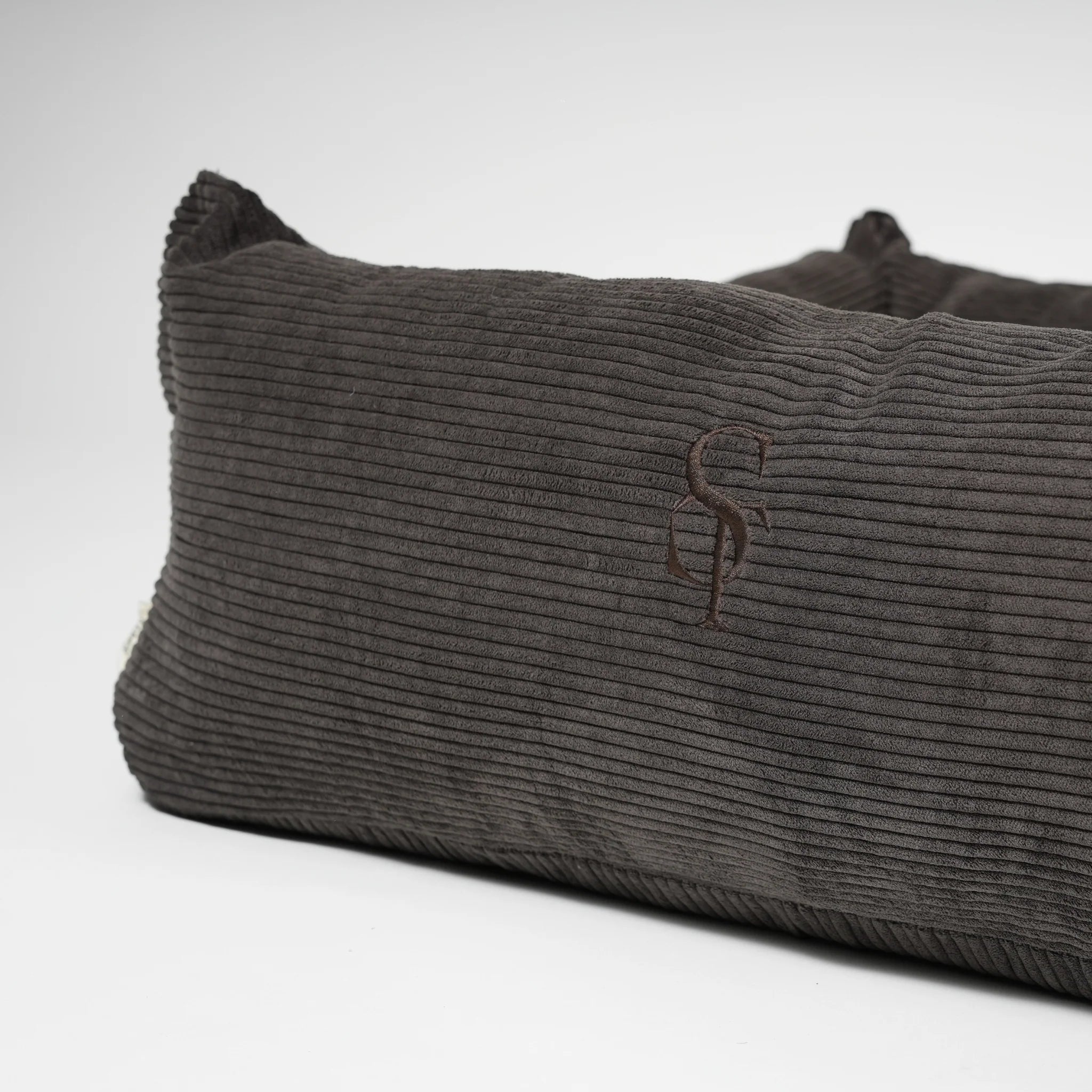Vera Dog Bed | Dark Oak Corduroy