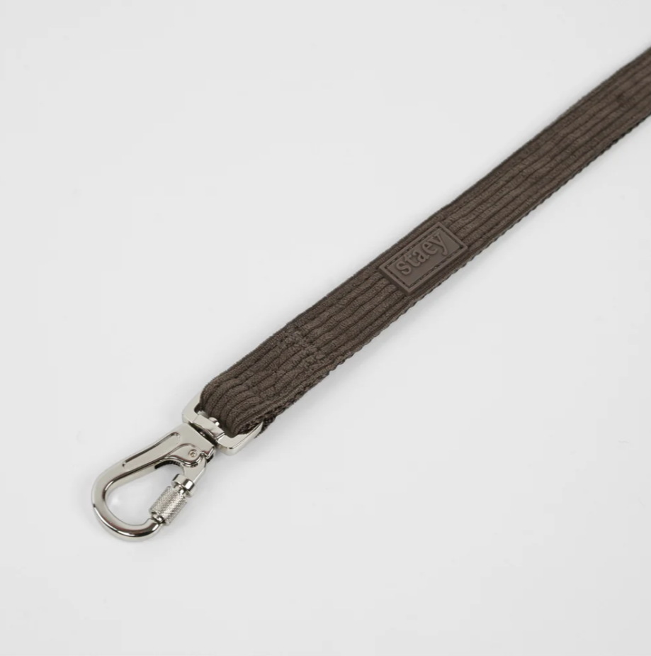 ELMA TAUMUR | Dark Oak